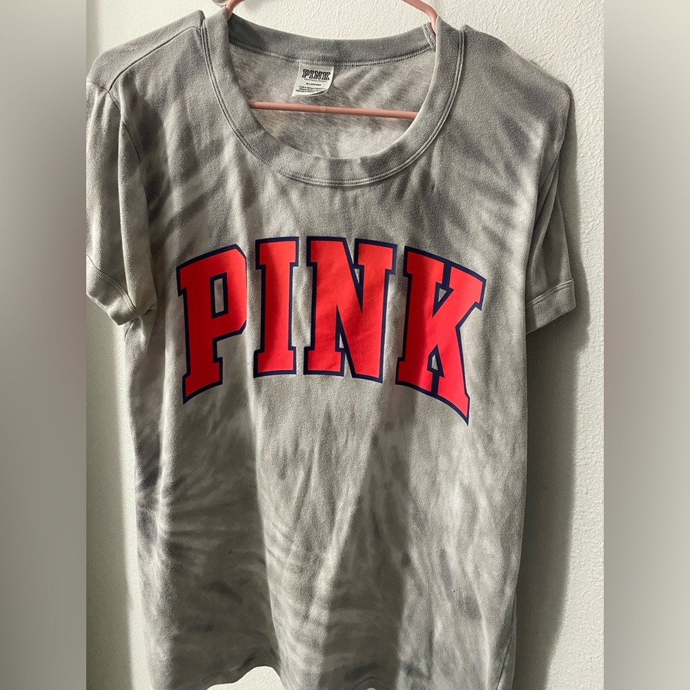 Pink t shirt